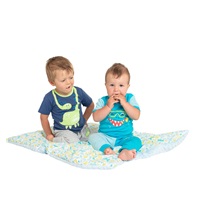 Niemowlęce spodenki dresowe i T-shirt New Baby Shark