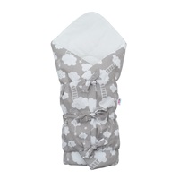 Klasyczny rożek wiązany New Baby Chmurka szary