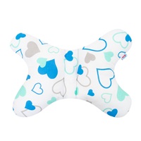 Stabilizująca poduszka New Baby niebieskie serduszka