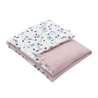 Dziecięcy kocyk wafelkowy z wypełnieniem New Baby różowa króliczki 80x102 cm