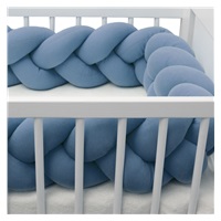 Ochraniacz do łóżeczka warkocz muślinowy New Baby niebieski