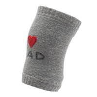 Dziecięce nakolanniki New Baby z ABS I Love Mum and Dad szare