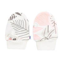 Bawełniany komplecik-buciki i rękawiczki New Baby Lovely różowy