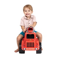 Dziecięcy jeździk Straz pożarna BAYO puszczający bańki mydlane 70 cm