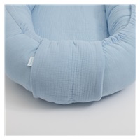 Muślinowe gniazdko dla dziecka New Baby niebieskie