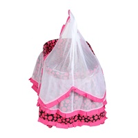 Koszyk z baldachimem dla lalek PlayTo Nikolka różowy